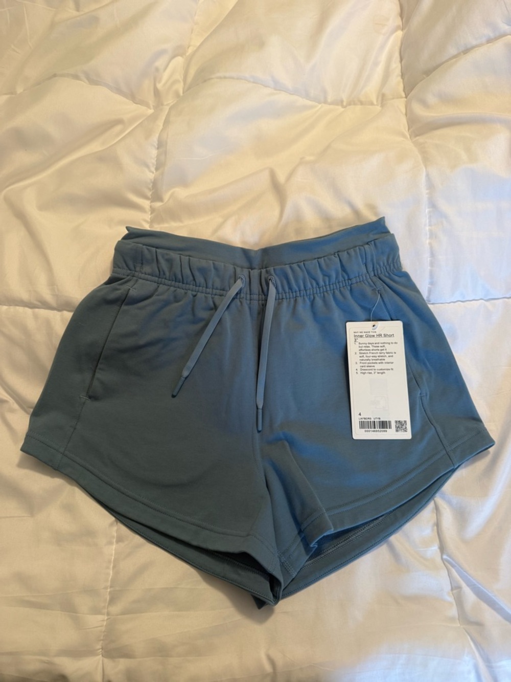 Lululemon Inner Glow HR Short 3” NWT Size 4